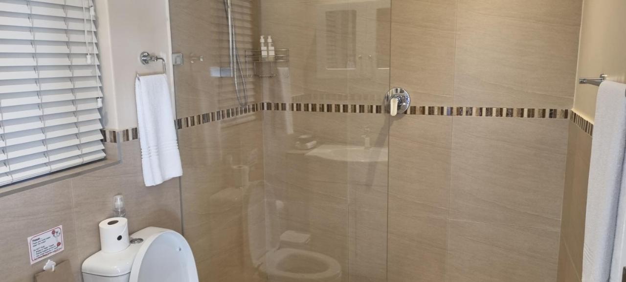 Somerzicht Guest House Сомерсет-Вест Екстер'єр фото